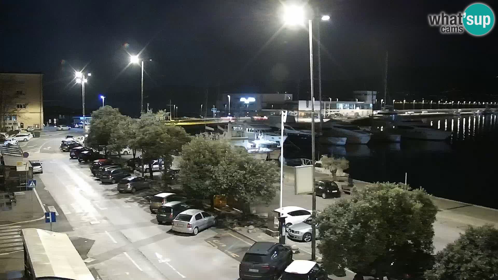 Riva in Marina v Reki – Spletna kamera v živo Hrvaška