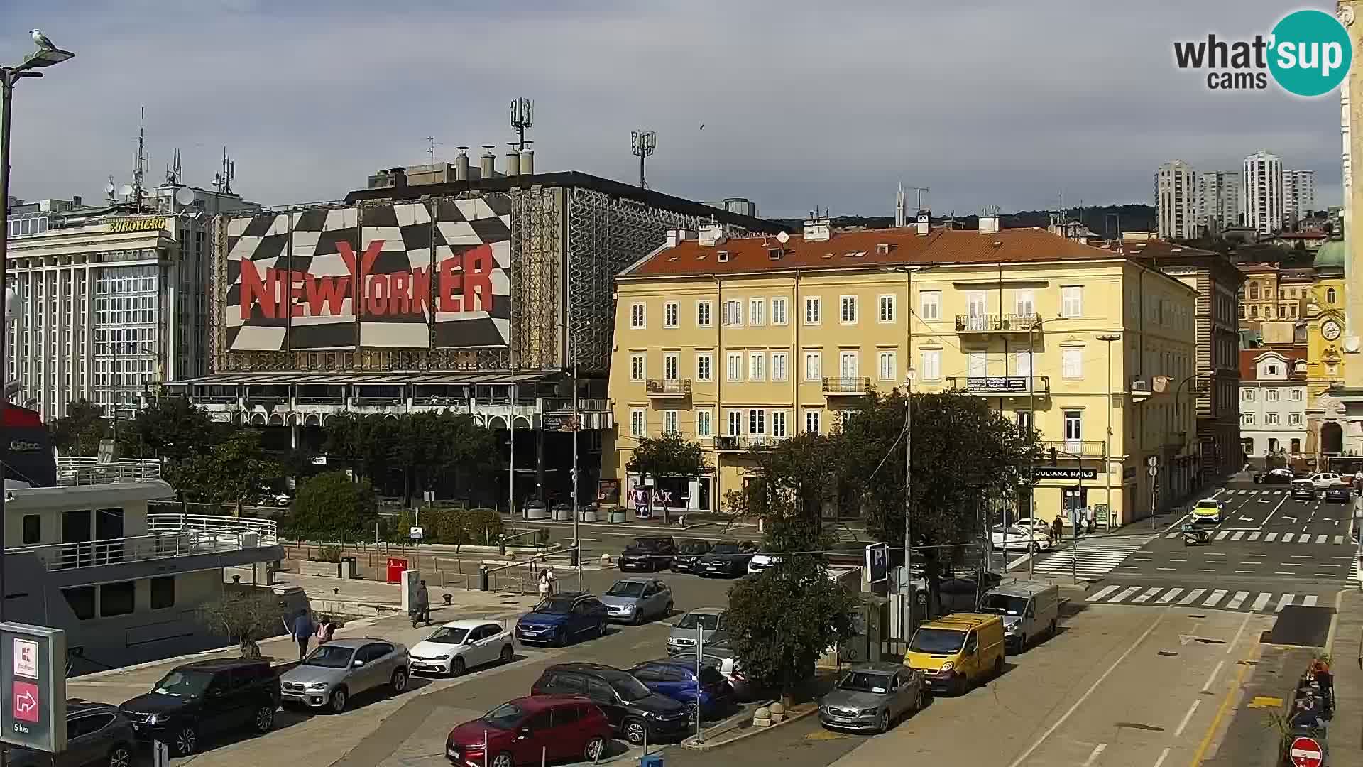 Riva in Marina v Reki – Spletna kamera v živo Hrvaška