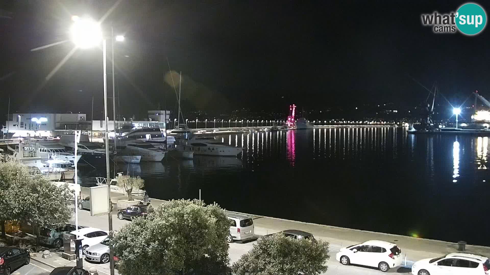 Riva in Marina v Reki – Spletna kamera v živo Hrvaška