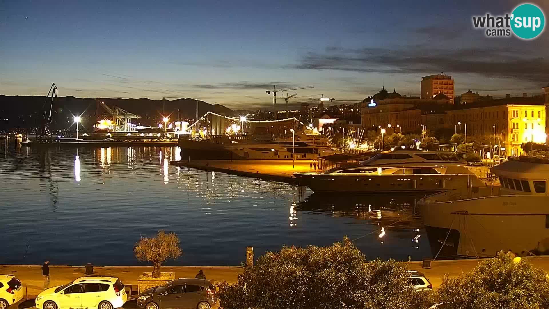 Riva in Marina v Reki – Spletna kamera v živo Hrvaška