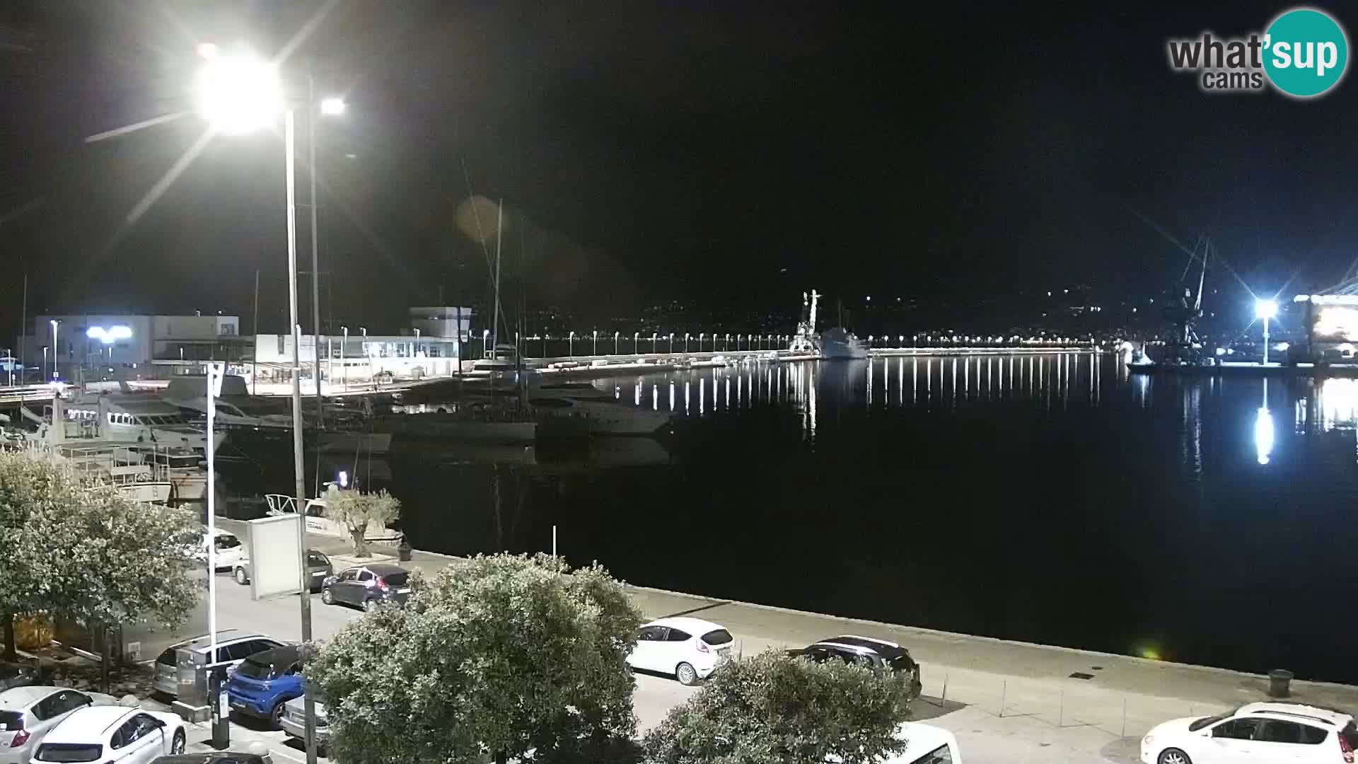 Riva in Marina v Reki – Spletna kamera v živo Hrvaška