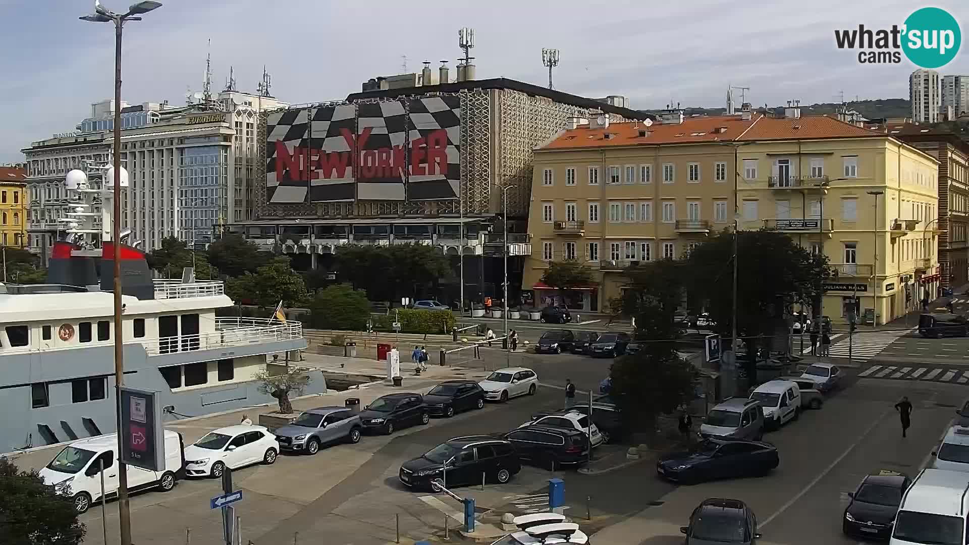 Riva in Marina v Reki – Spletna kamera v živo Hrvaška