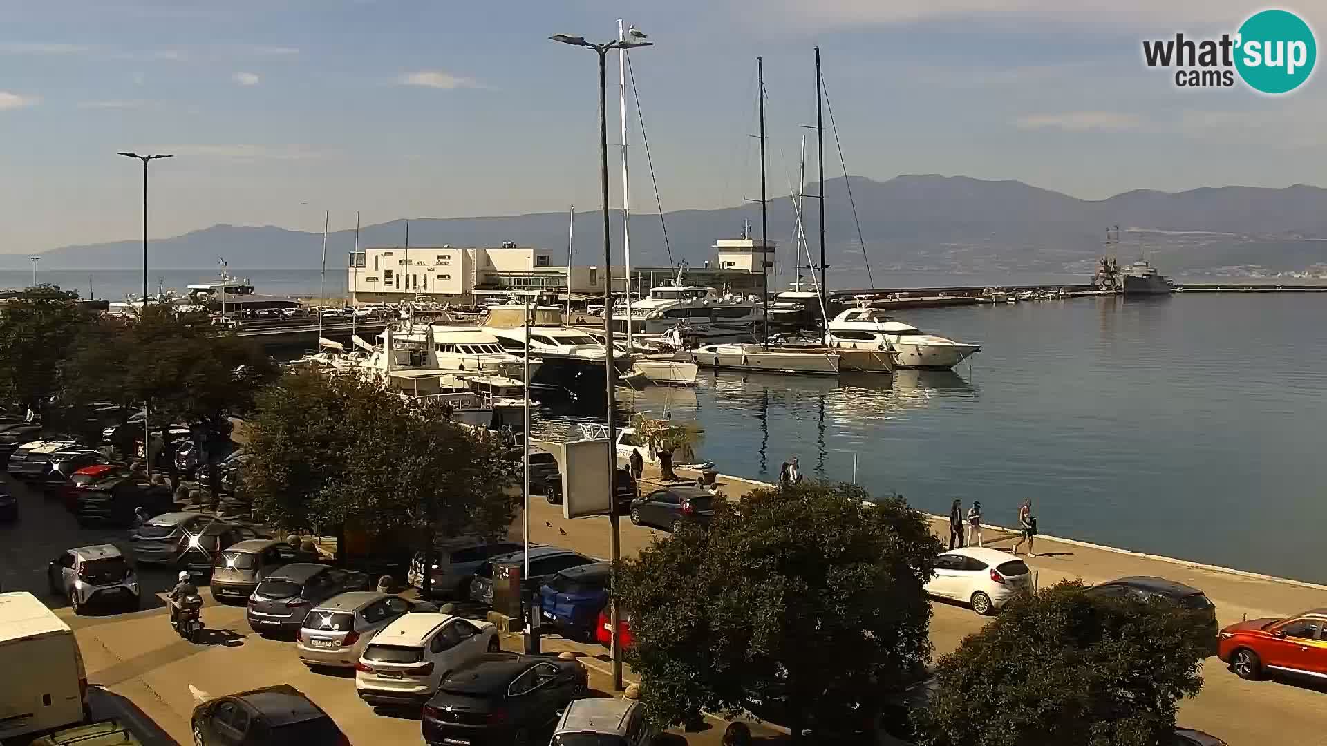 Riva i Marina u Rijeci – Web kamera uživo u Hrvatskoj