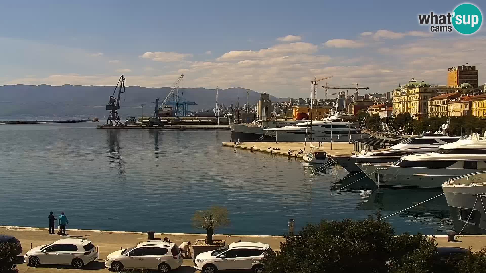 Riva in Marina v Reki – Spletna kamera v živo Hrvaška