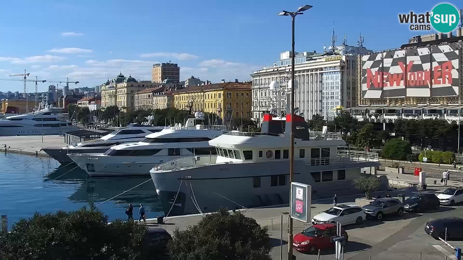 Riva in Marina v Reki – Spletna kamera v živo Hrvaška