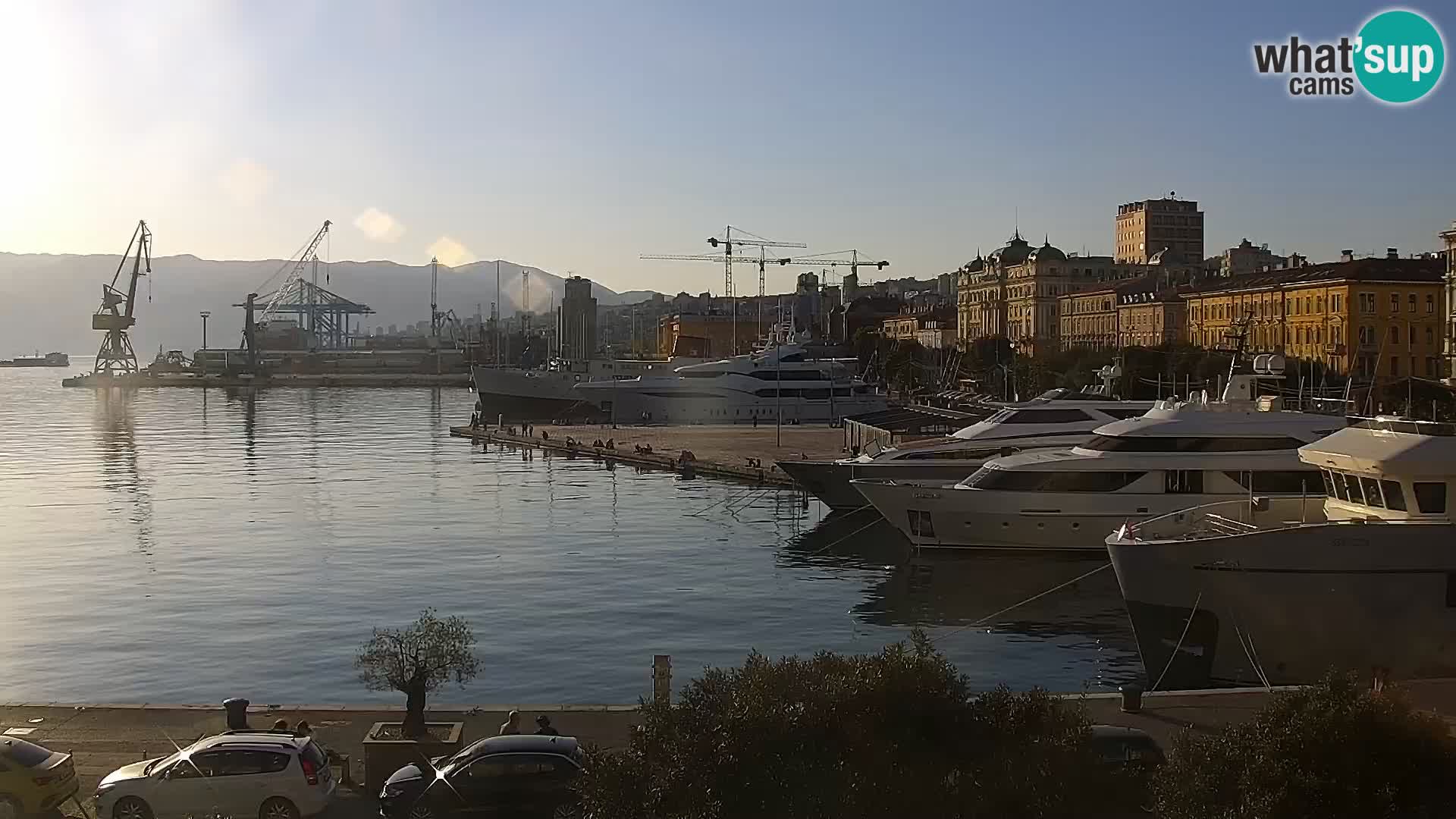 Riva i Marina u Rijeci – Web kamera uživo u Hrvatskoj
