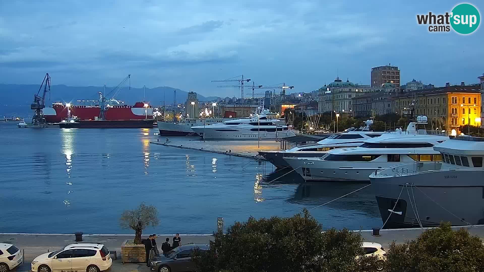 Riva i Marina u Rijeci – Web kamera uživo u Hrvatskoj