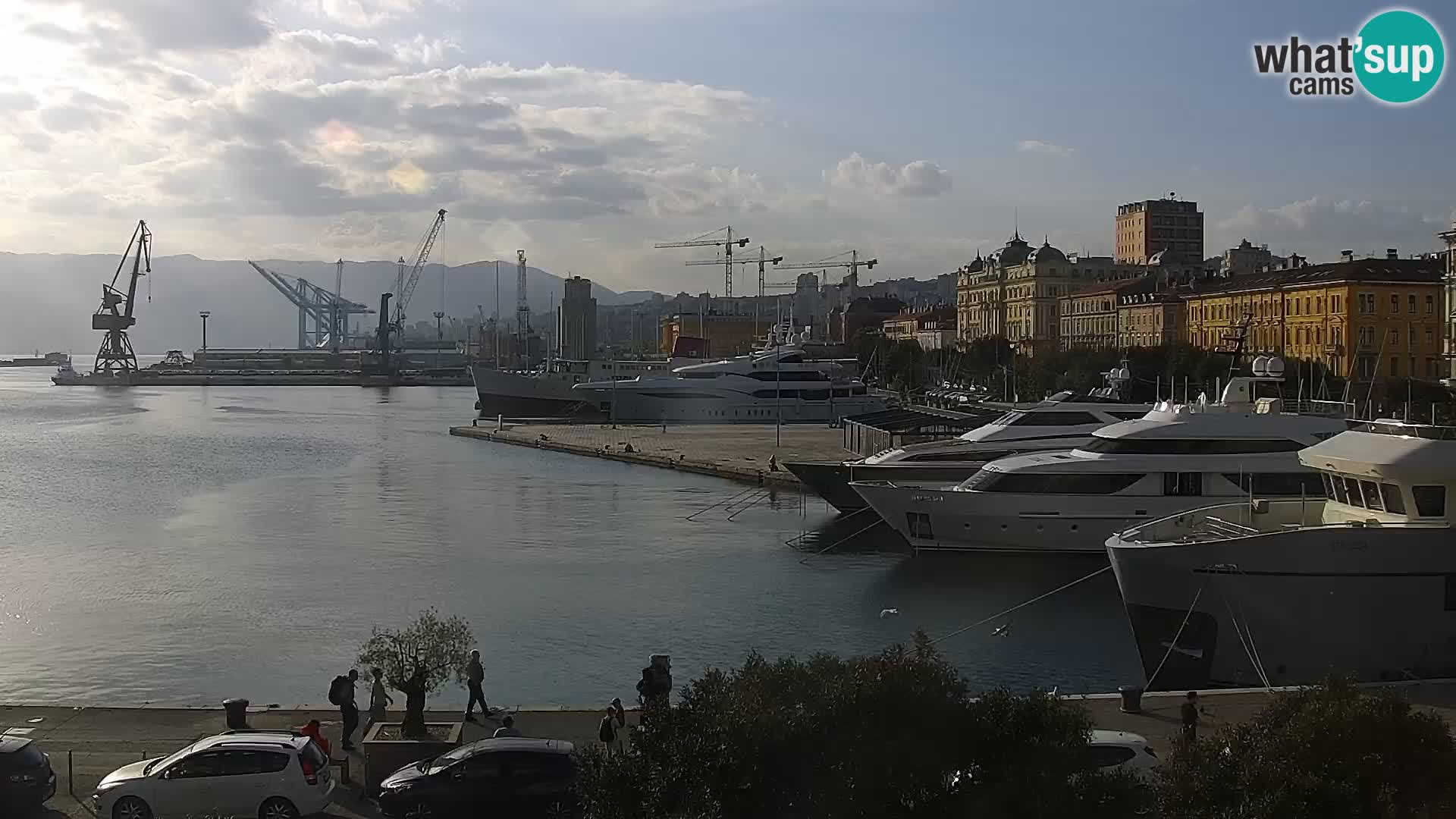 La Riva y Marina en Rijeka – Webcam en vivo Croacia