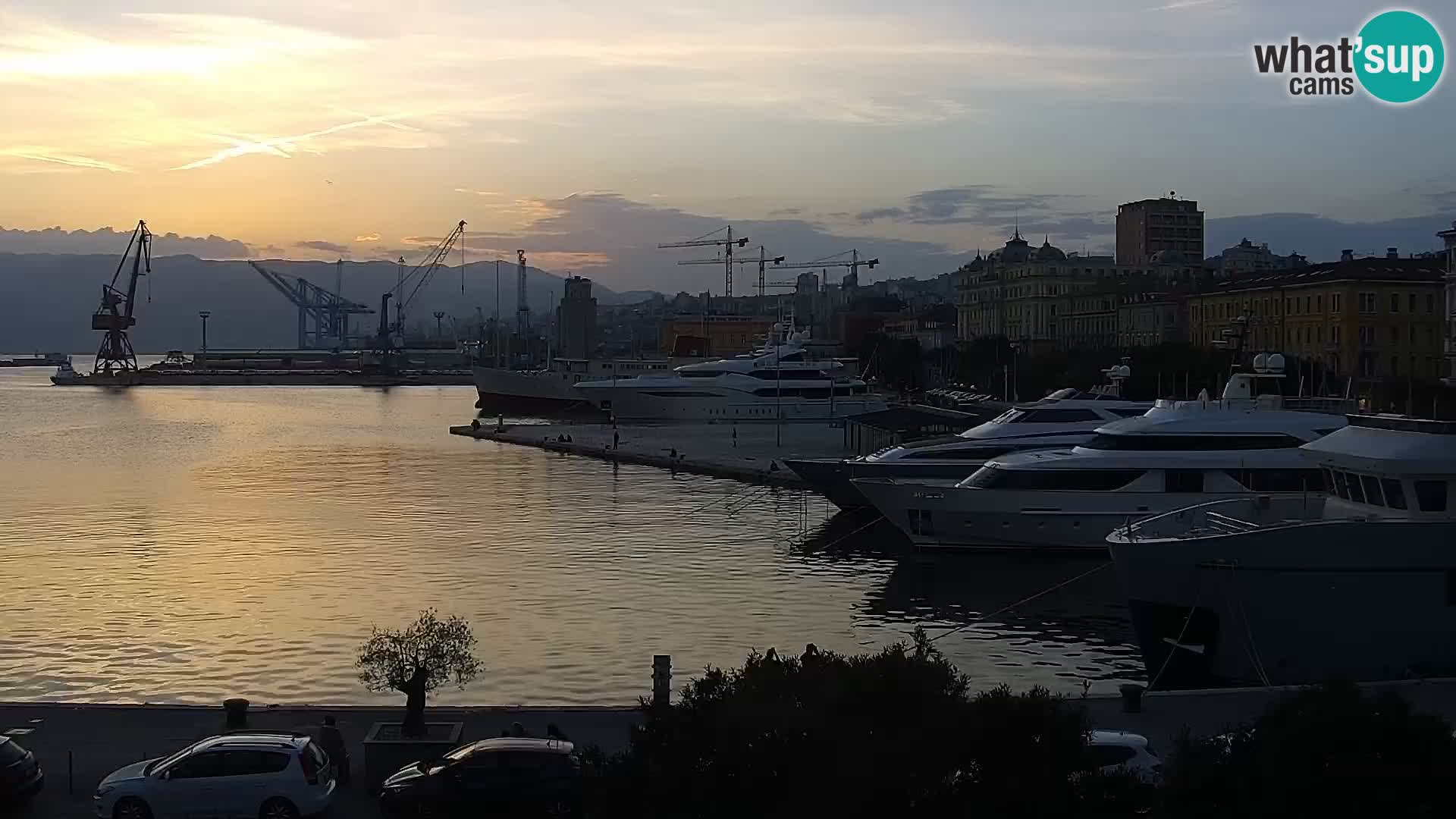 La Riva y Marina en Rijeka – Webcam en vivo Croacia