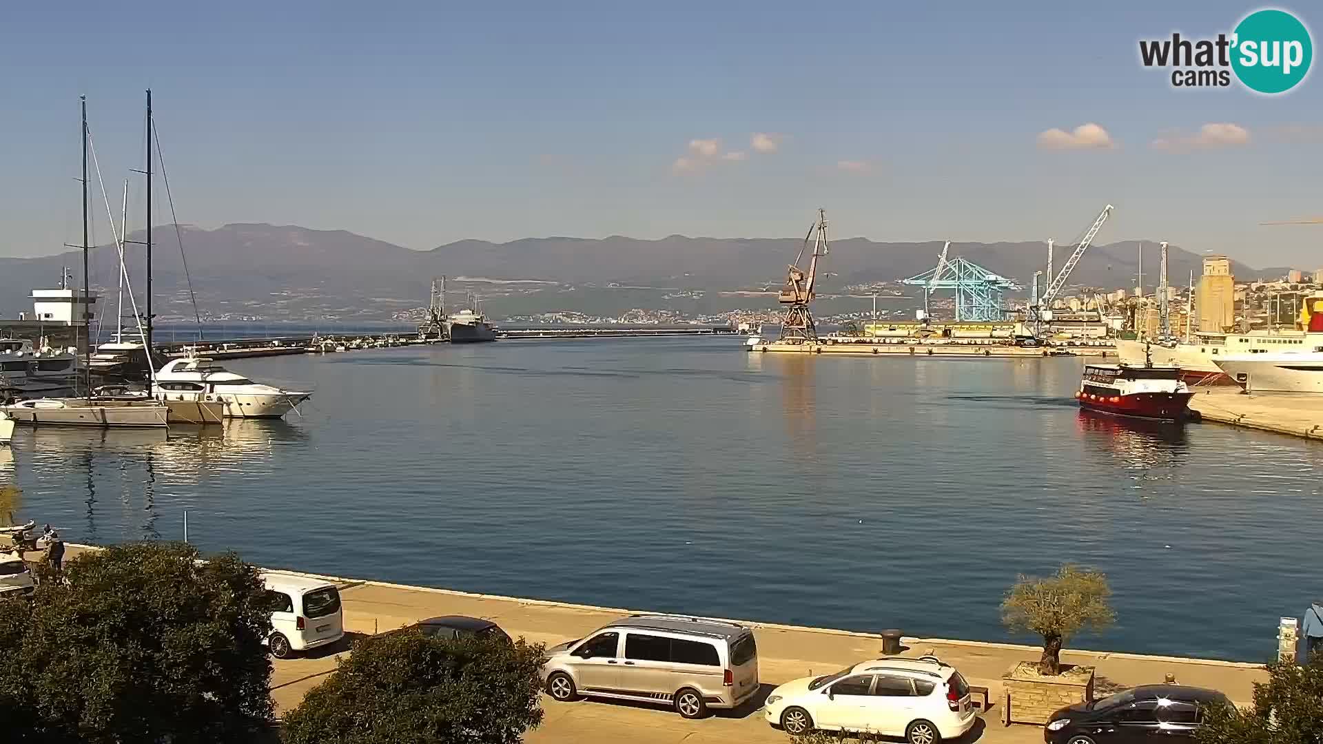 Riva i Marina u Rijeci – Web kamera uživo u Hrvatskoj