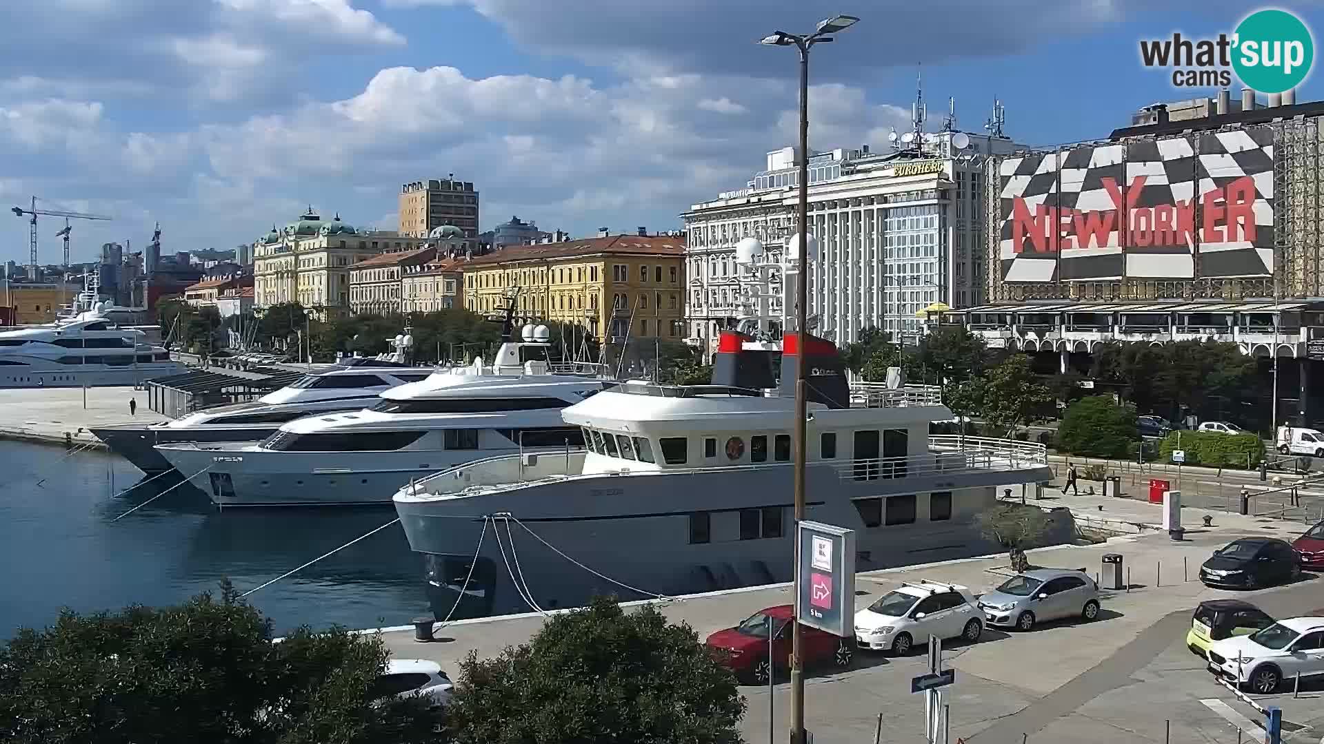 Riva in Marina v Reki – Spletna kamera v živo Hrvaška