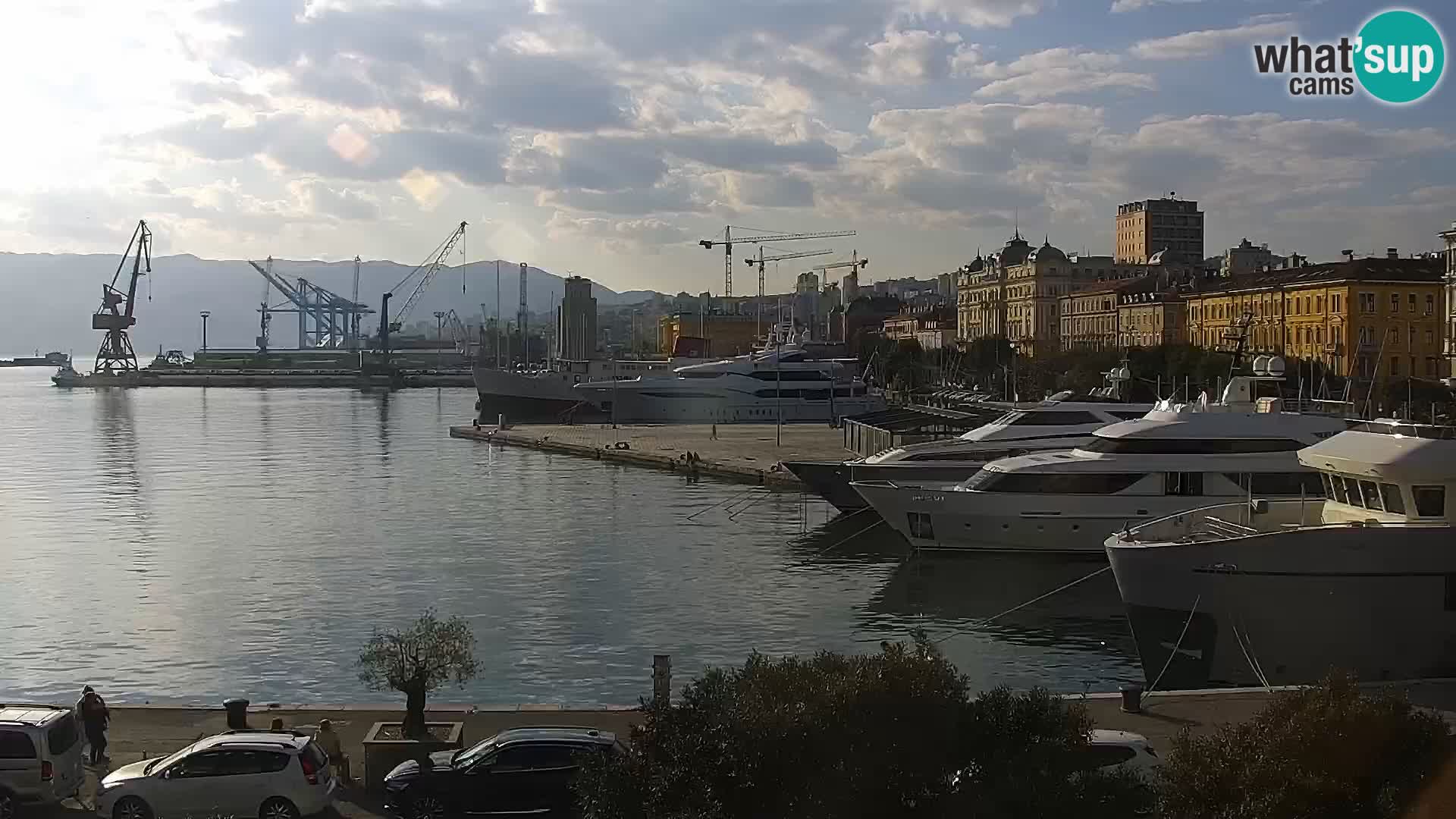 La Riva y Marina en Rijeka – Webcam en vivo Croacia