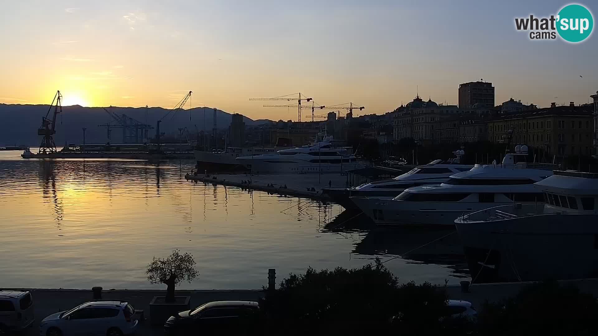 La Riva et Marina à Rijeka – Live Webcam Croatie