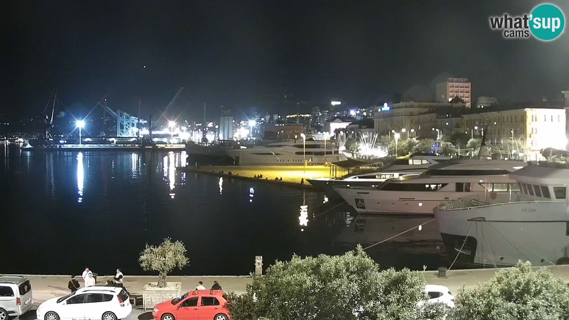 Riva in Marina v Reki – Spletna kamera v živo Hrvaška