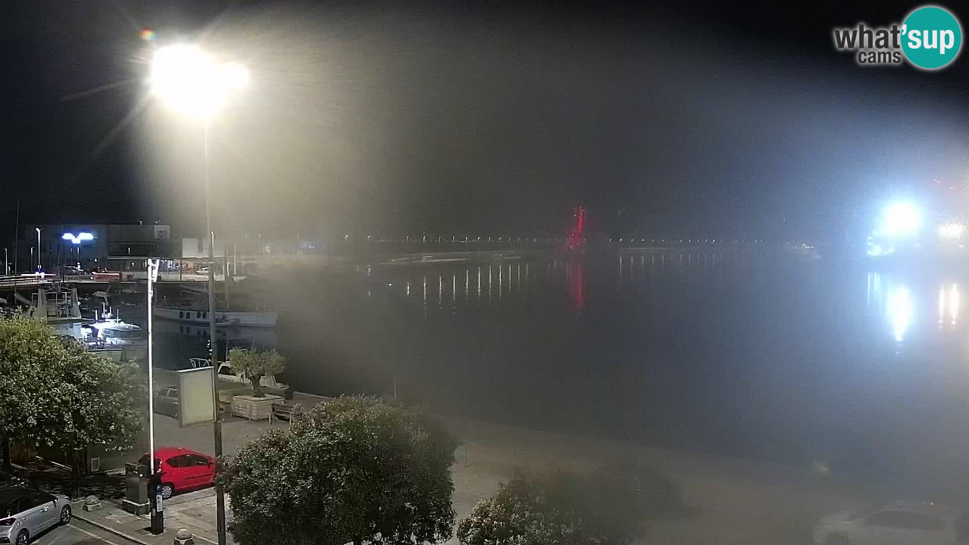 Riva in Marina v Reki – Spletna kamera v živo Hrvaška