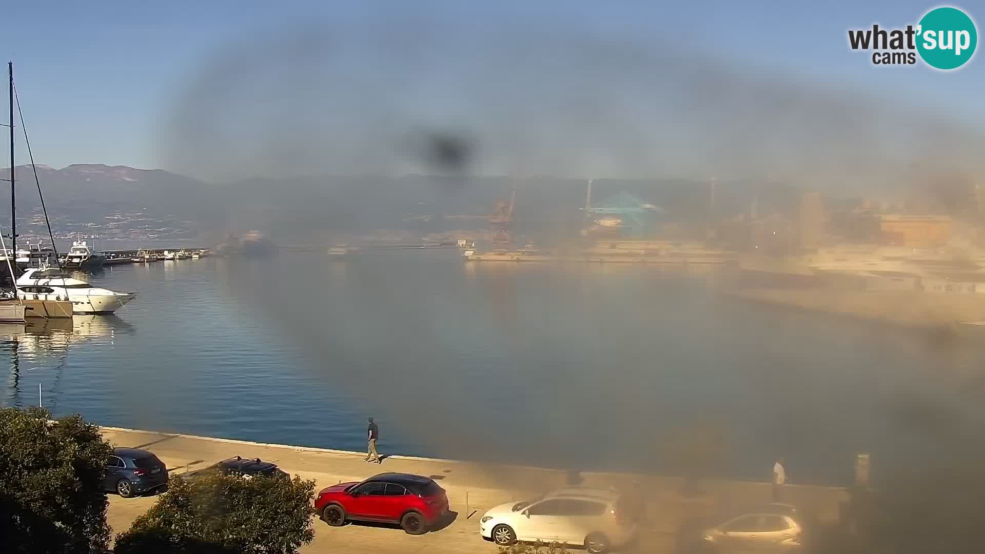 Riva in Marina v Reki – Spletna kamera v živo Hrvaška