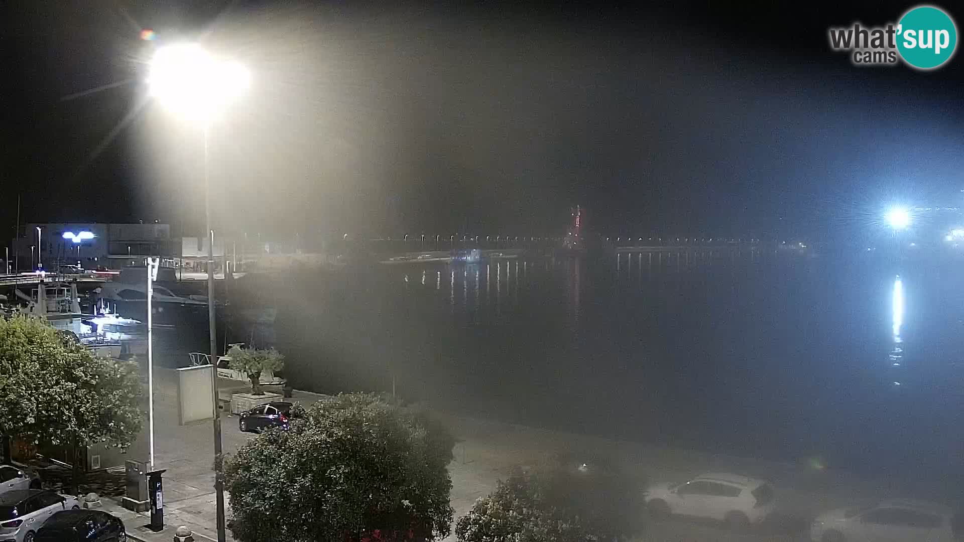 Riva in Marina v Reki – Spletna kamera v živo Hrvaška