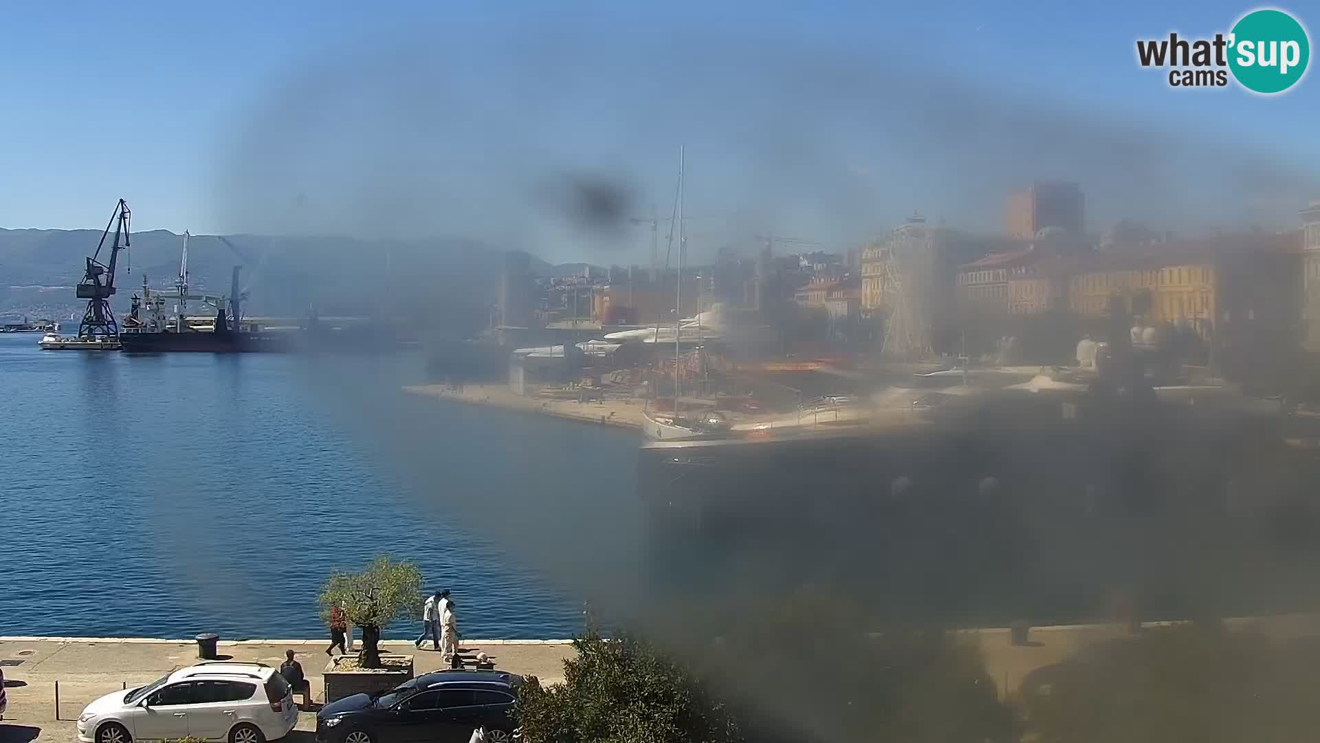Riva in Marina v Reki – Spletna kamera v živo Hrvaška
