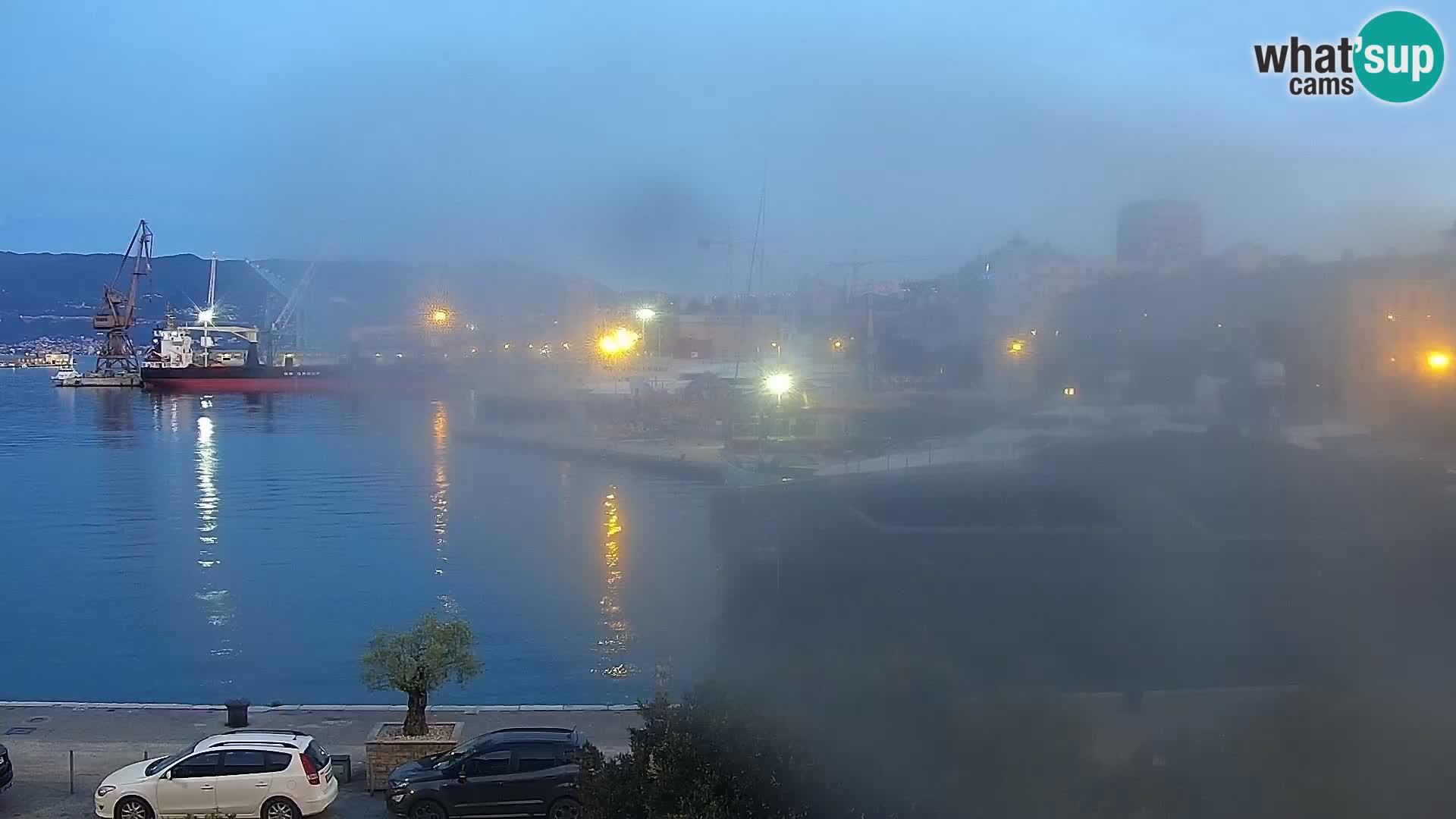 Riva in Marina v Reki – Spletna kamera v živo Hrvaška