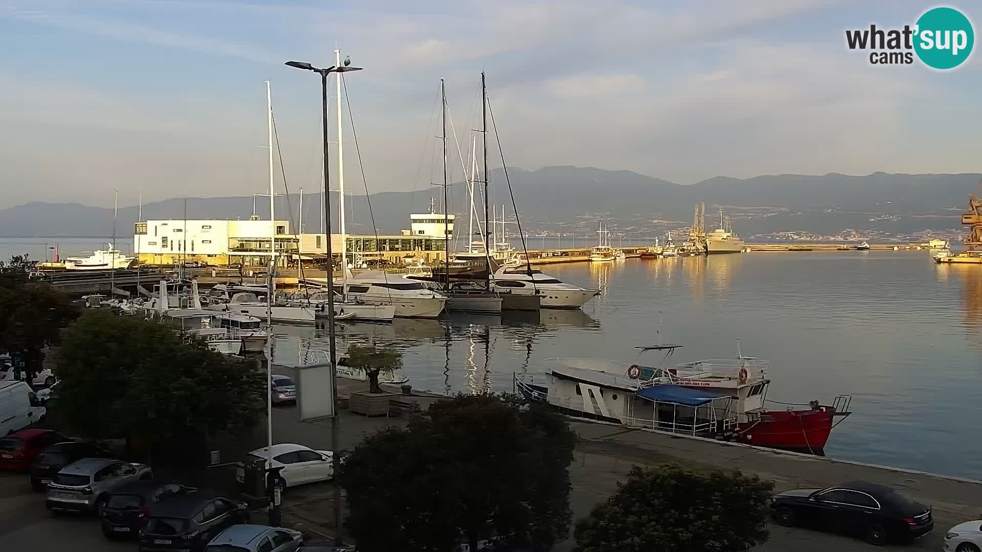 Riva in Marina v Reki – Spletna kamera v živo Hrvaška
