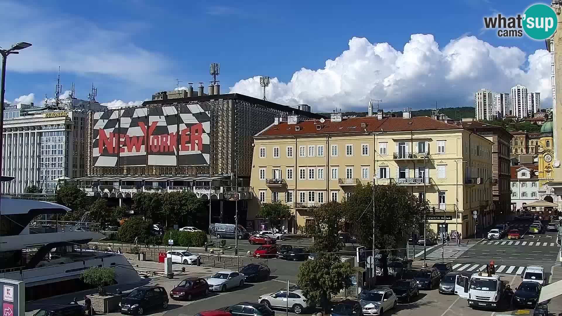 Riva in Marina v Reki – Spletna kamera v živo Hrvaška