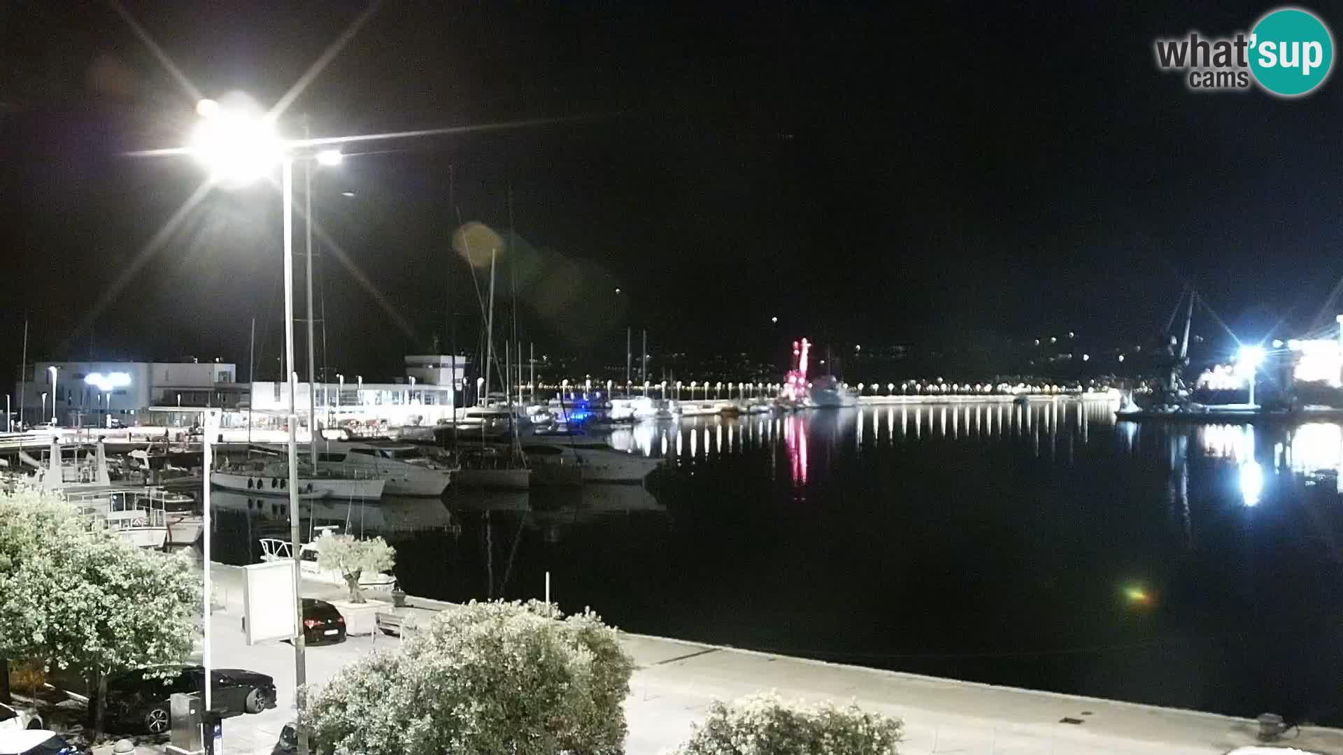 Riva in Marina v Reki – Spletna kamera v živo Hrvaška