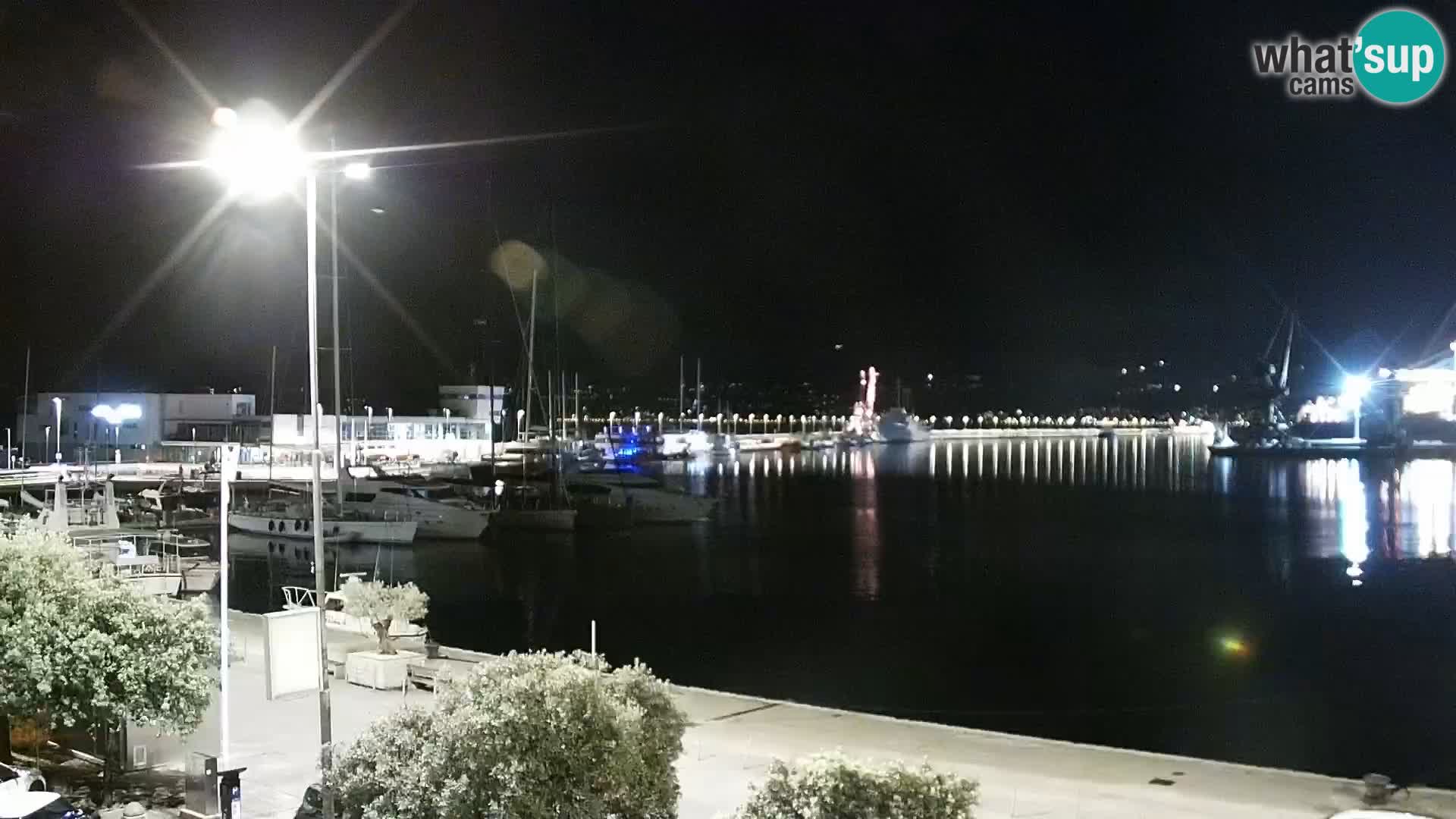 Riva in Marina v Reki – Spletna kamera v živo Hrvaška