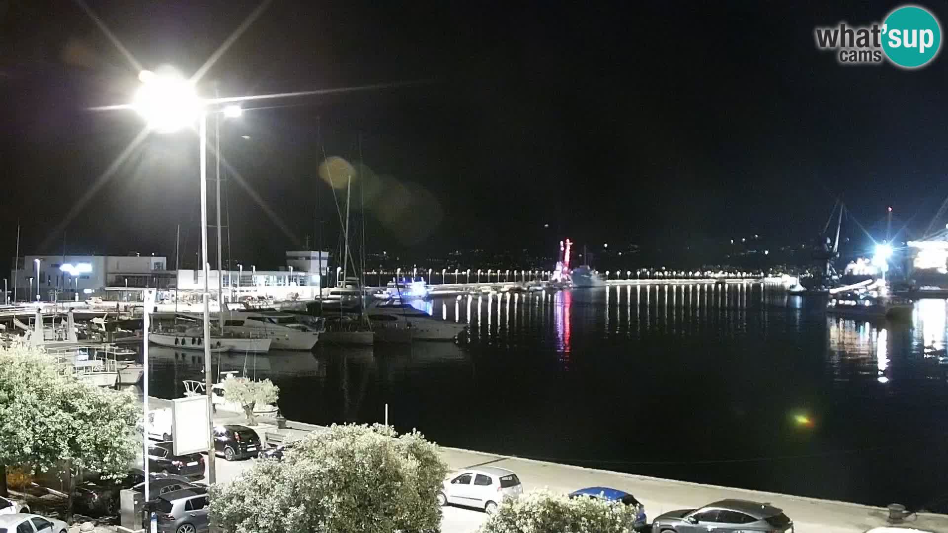 Riva in Marina v Reki – Spletna kamera v živo Hrvaška