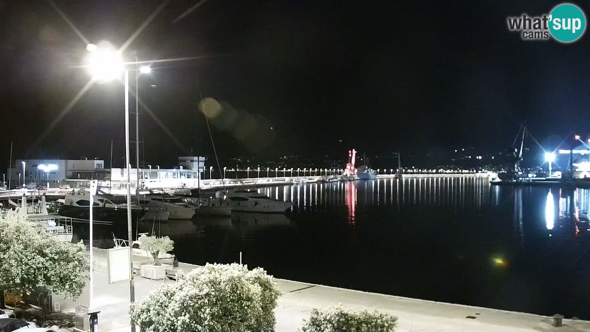 Riva in Marina v Reki – Spletna kamera v živo Hrvaška