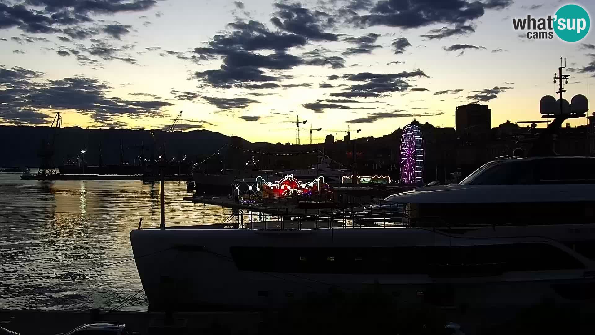 La Riva y Marina en Rijeka – Webcam en vivo Croacia