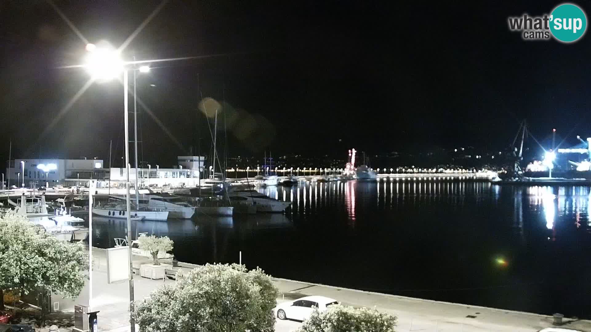 Riva in Marina v Reki – Spletna kamera v živo Hrvaška