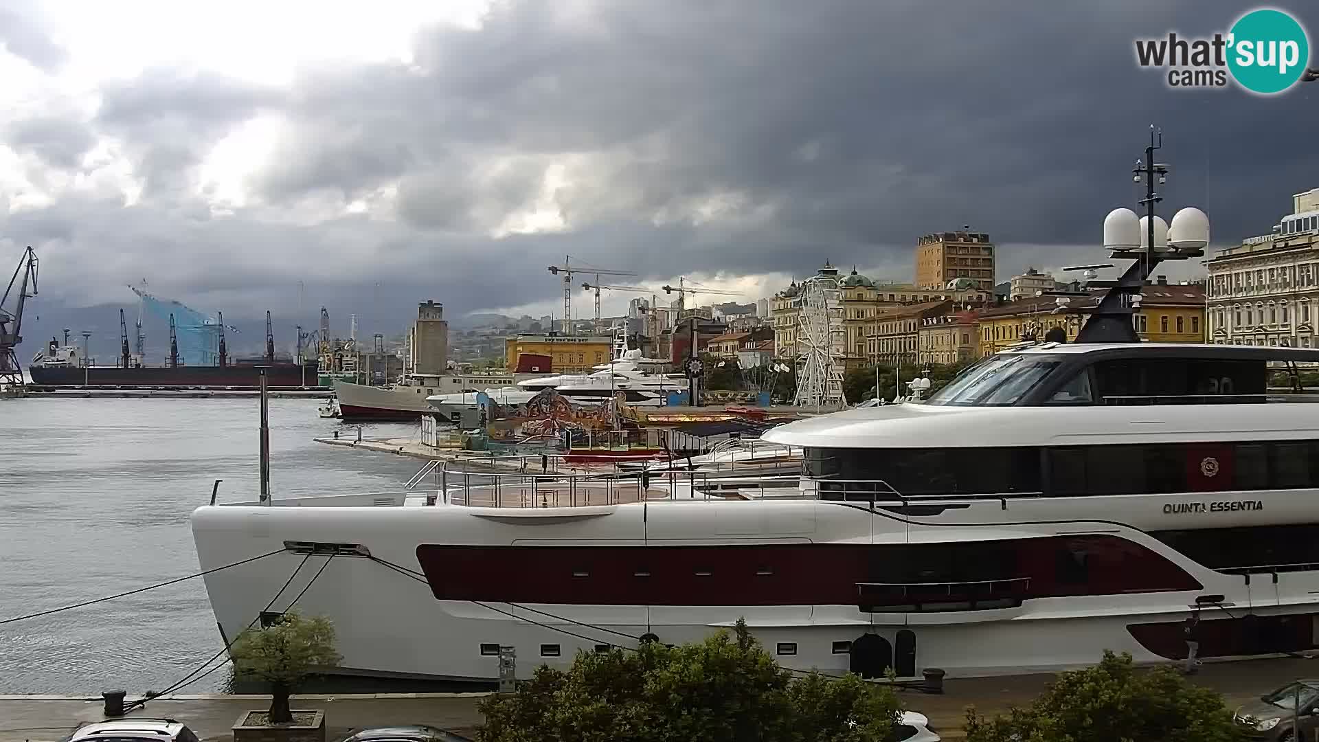 Riva i Marina u Rijeci – Web kamera uživo u Hrvatskoj