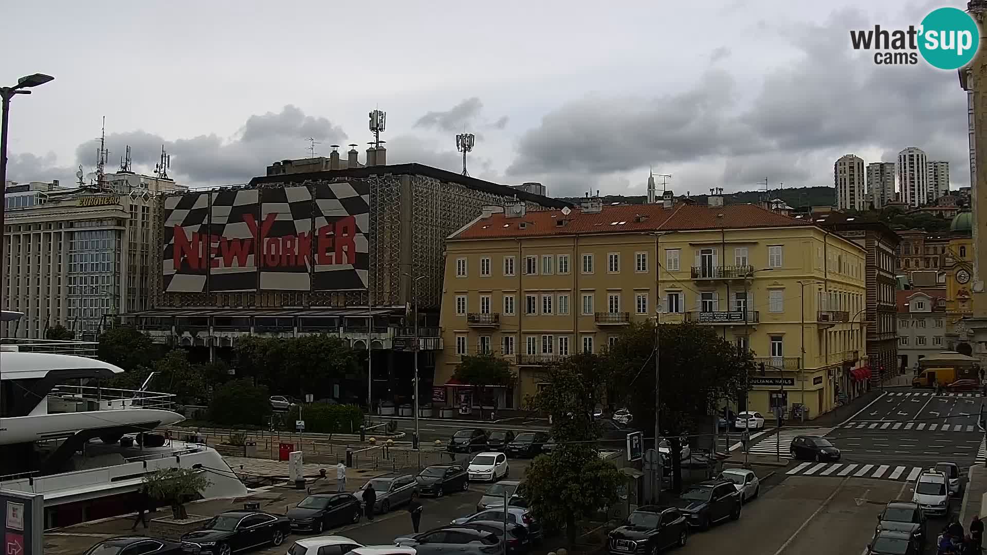 Riva in Marina v Reki – Spletna kamera v živo Hrvaška