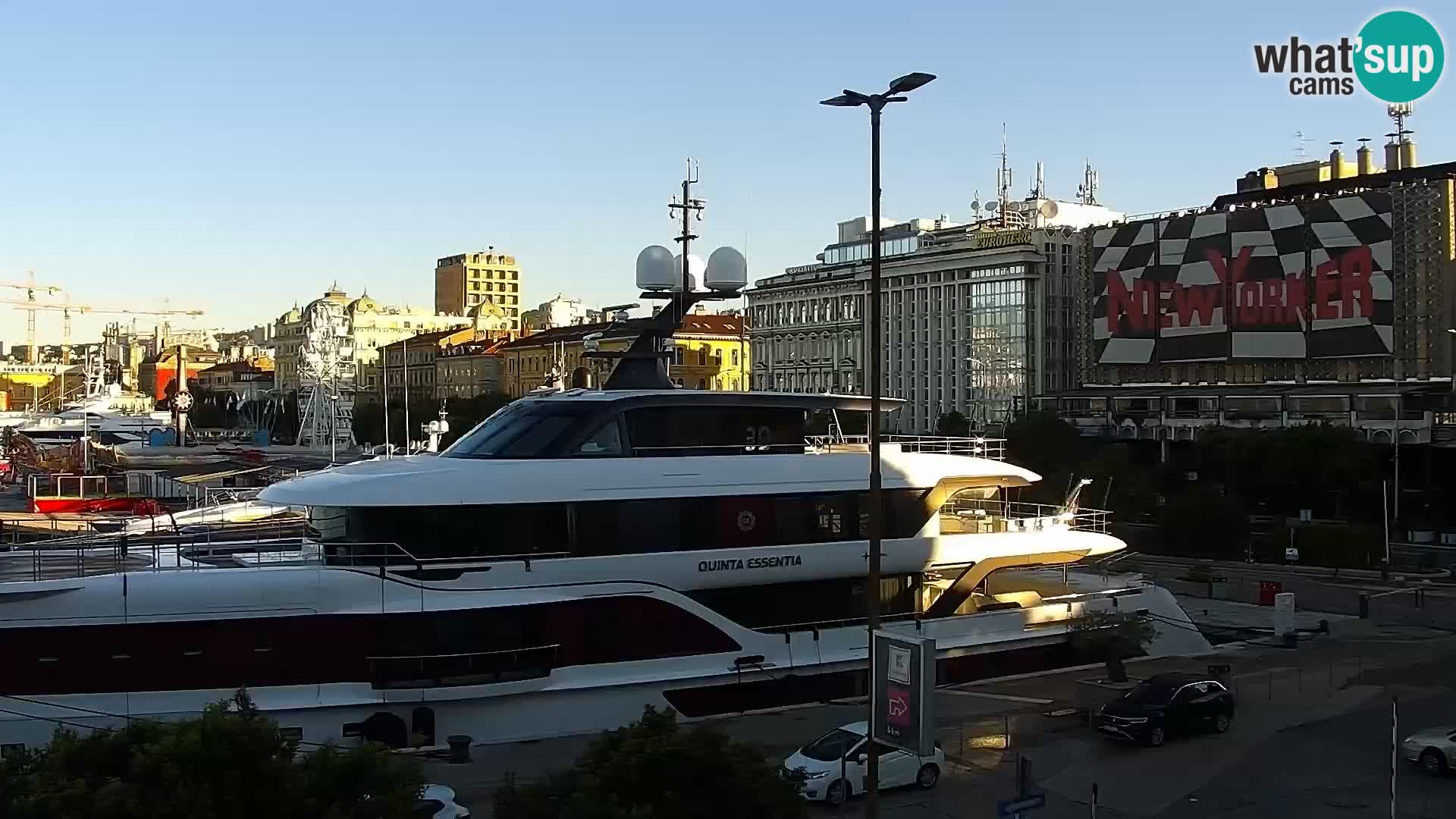 Riva in Marina v Reki – Spletna kamera v živo Hrvaška