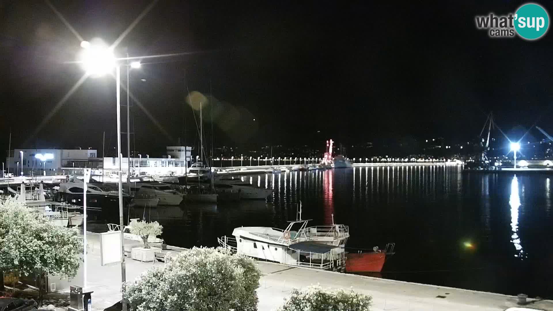 Riva in Marina v Reki – Spletna kamera v živo Hrvaška