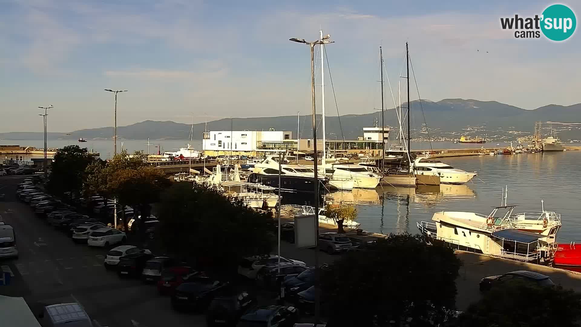 Riva i Marina u Rijeci – Web kamera uživo u Hrvatskoj
