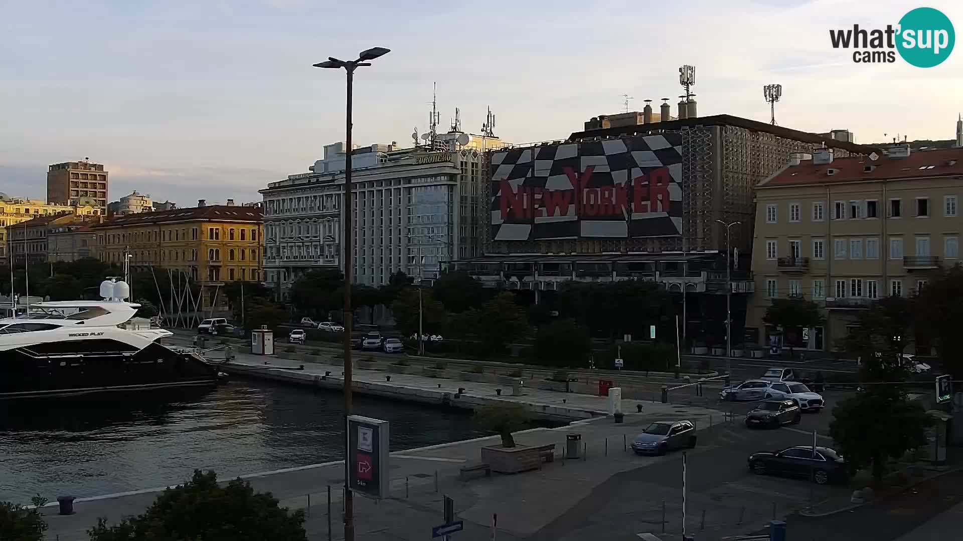 La Riva y Marina en Rijeka – Webcam en vivo Croacia
