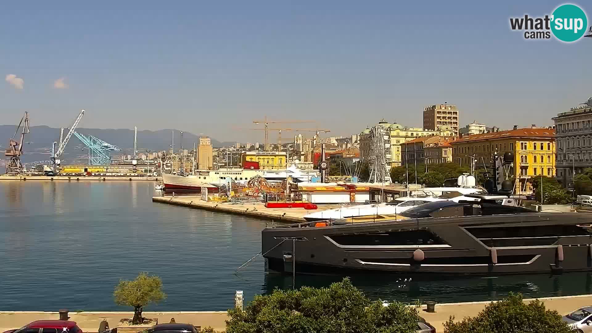 Riva i Marina u Rijeci – Web kamera uživo u Hrvatskoj