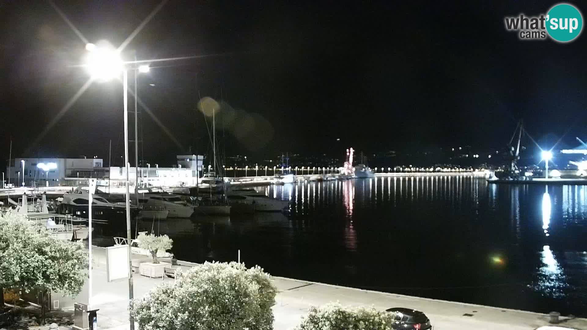 Riva in Marina v Reki – Spletna kamera v živo Hrvaška