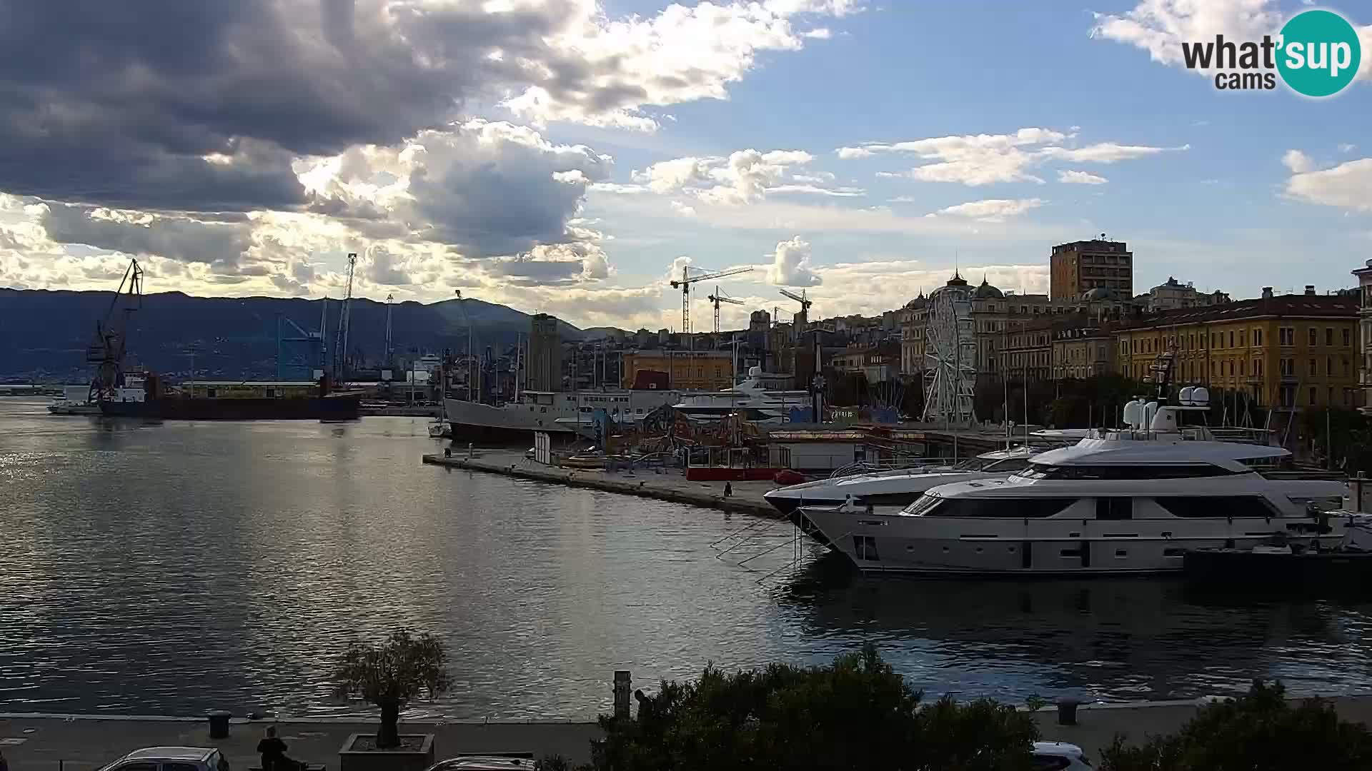 La Riva e la Marina a Rijeka (Fiume) – Live Webcam Croazia