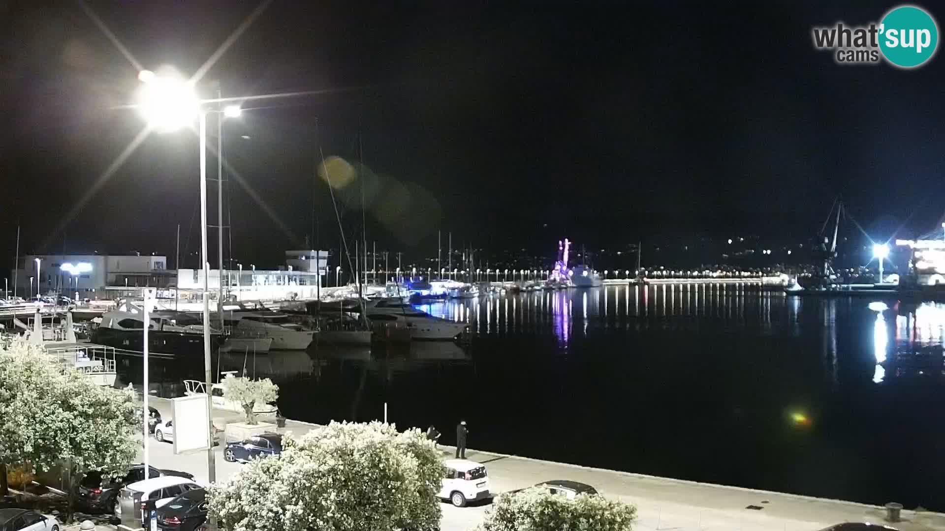 Riva in Marina v Reki – Spletna kamera v živo Hrvaška