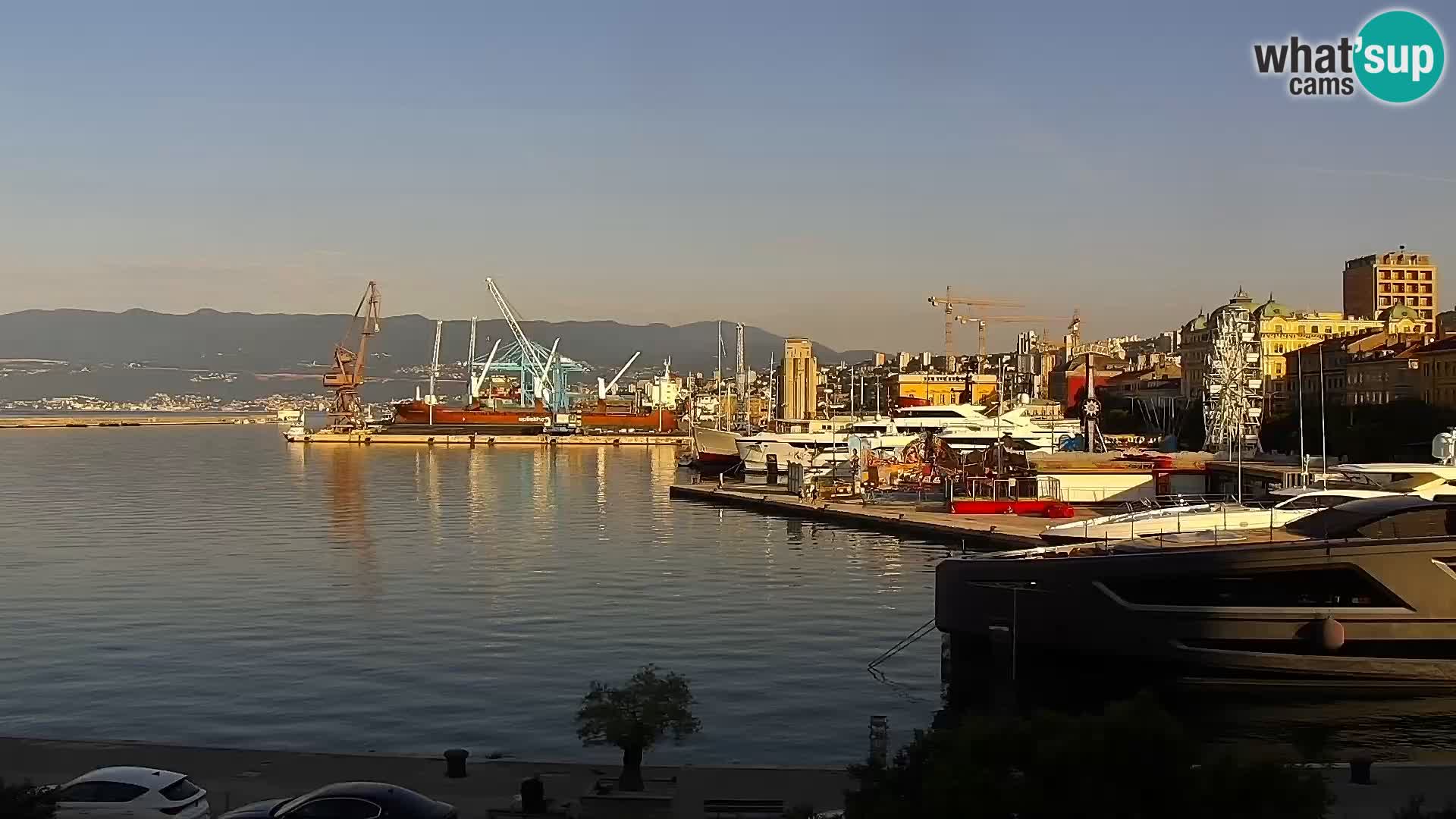 Riva i Marina u Rijeci – Web kamera uživo u Hrvatskoj