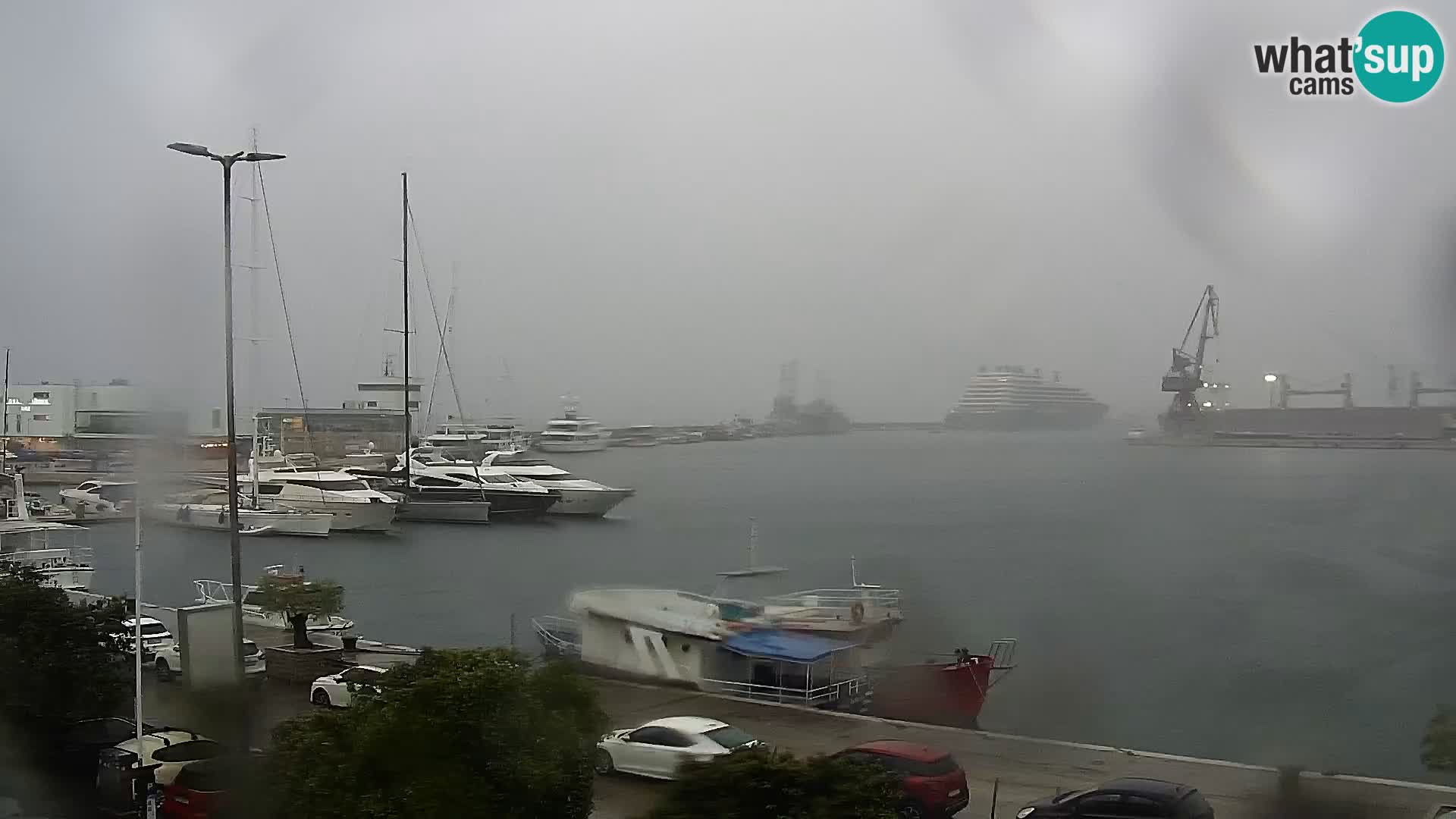 Riva in Marina v Reki – Spletna kamera v živo Hrvaška