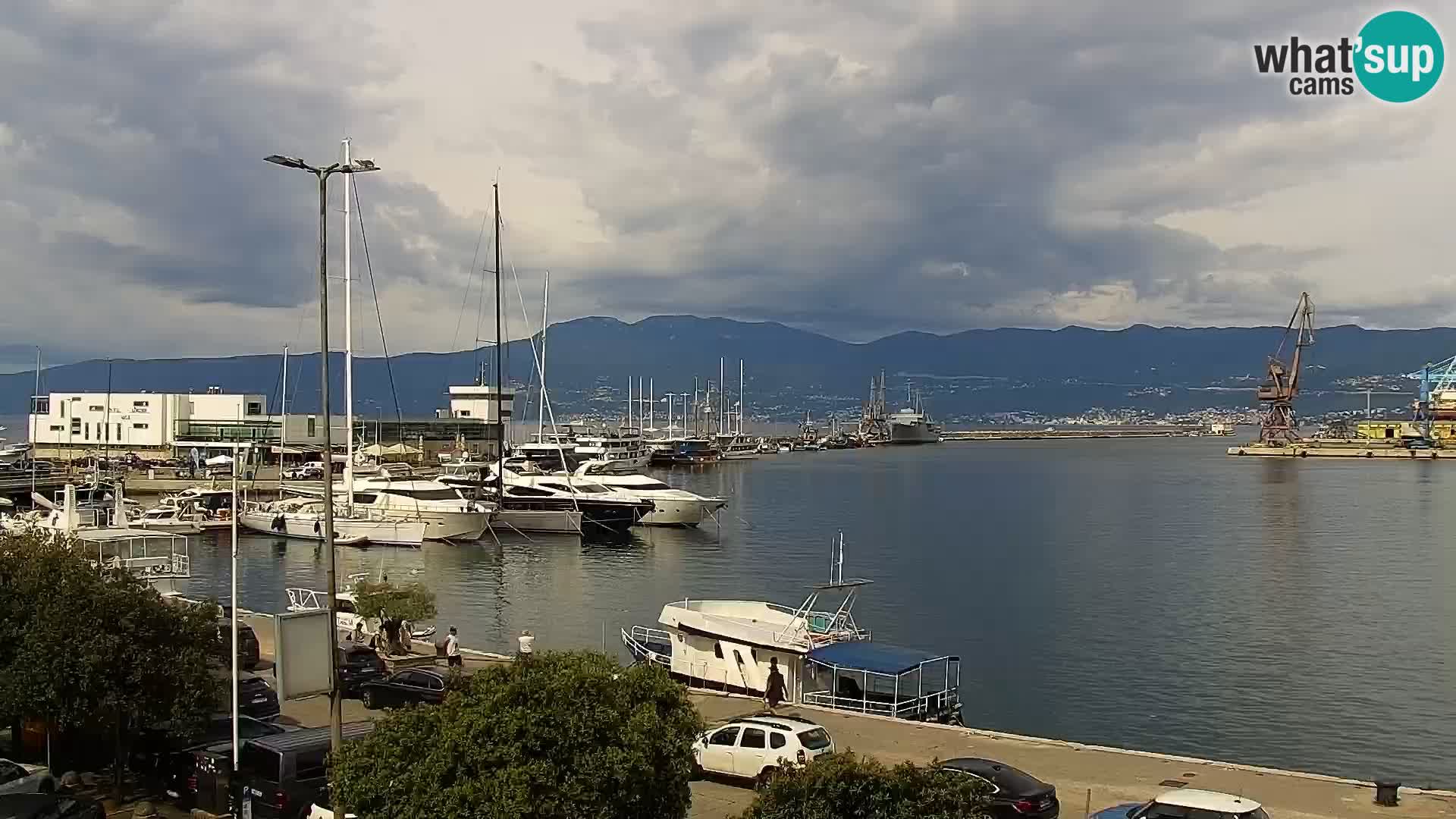 Riva in Marina v Reki – Spletna kamera v živo Hrvaška