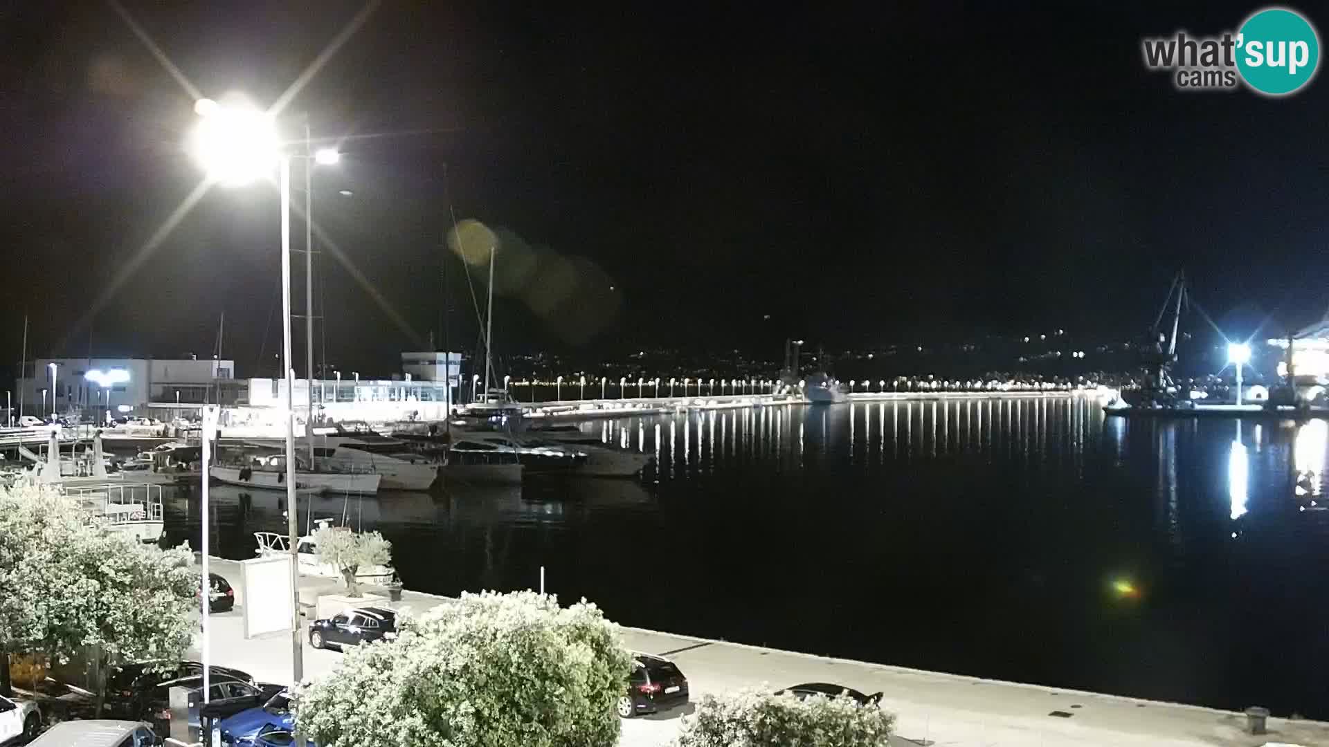 Riva in Marina v Reki – Spletna kamera v živo Hrvaška