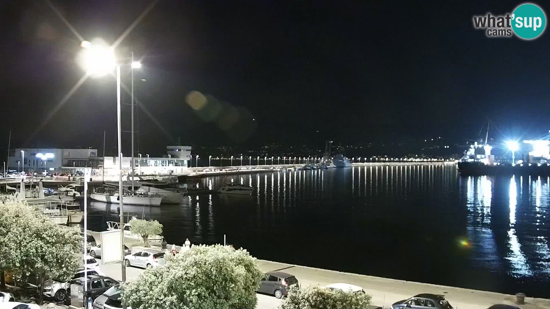 Riva in Marina v Reki – Spletna kamera v živo Hrvaška
