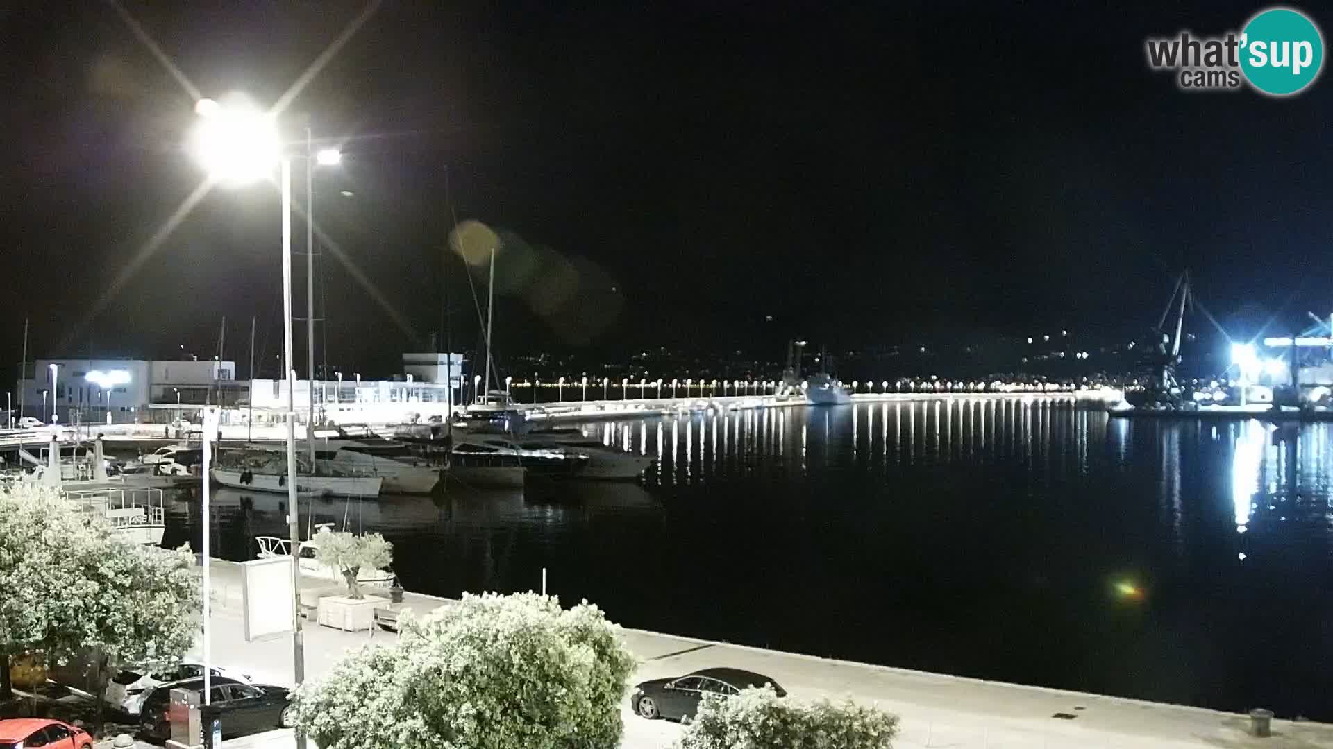 Riva in Marina v Reki – Spletna kamera v živo Hrvaška