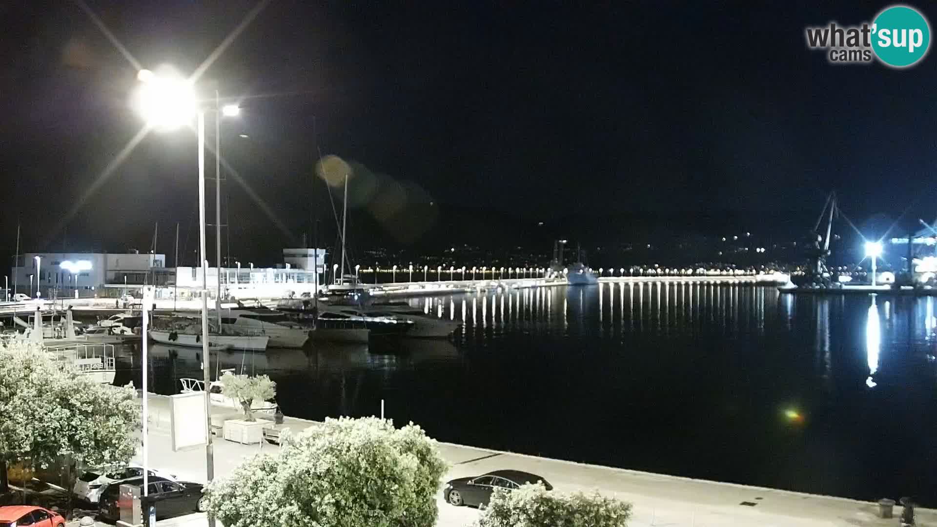 Riva in Marina v Reki – Spletna kamera v živo Hrvaška