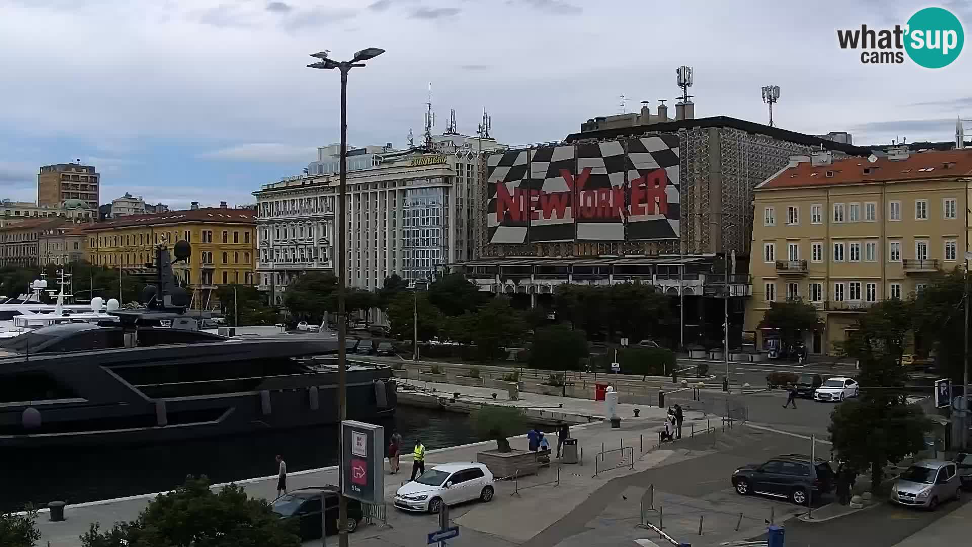 La Riva y Marina en Rijeka – Webcam en vivo Croacia