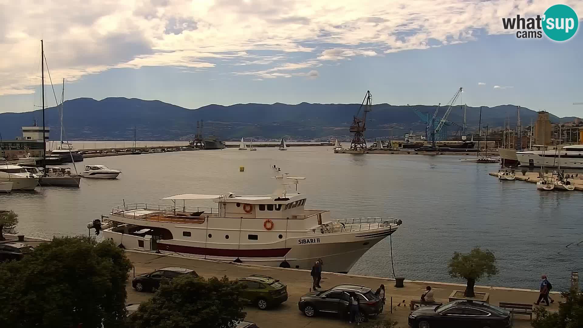 Riva i Marina u Rijeci – Web kamera uživo u Hrvatskoj